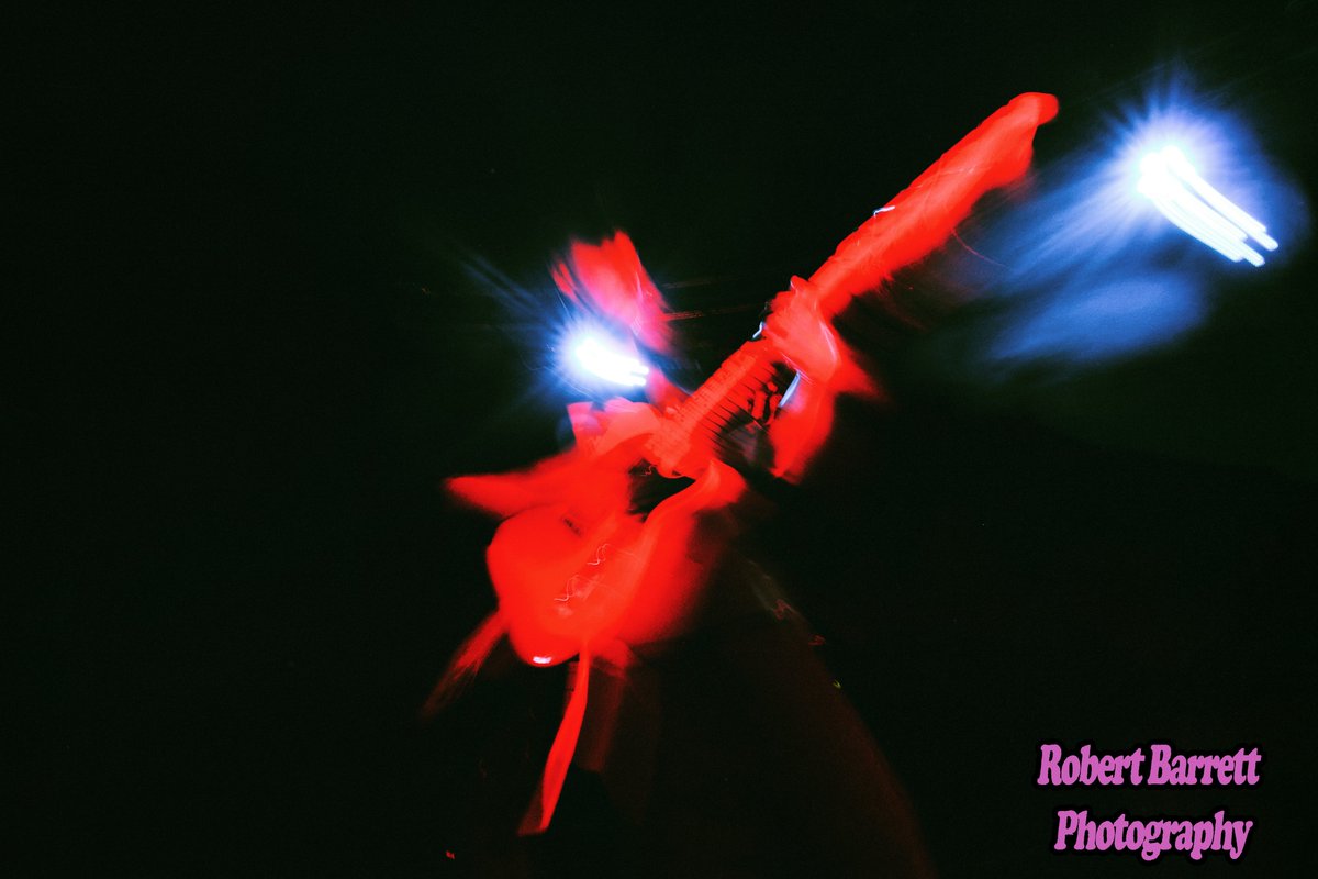 BobbySocialLoaf's tweet image. The boys @mirrortalkmusic back in jan