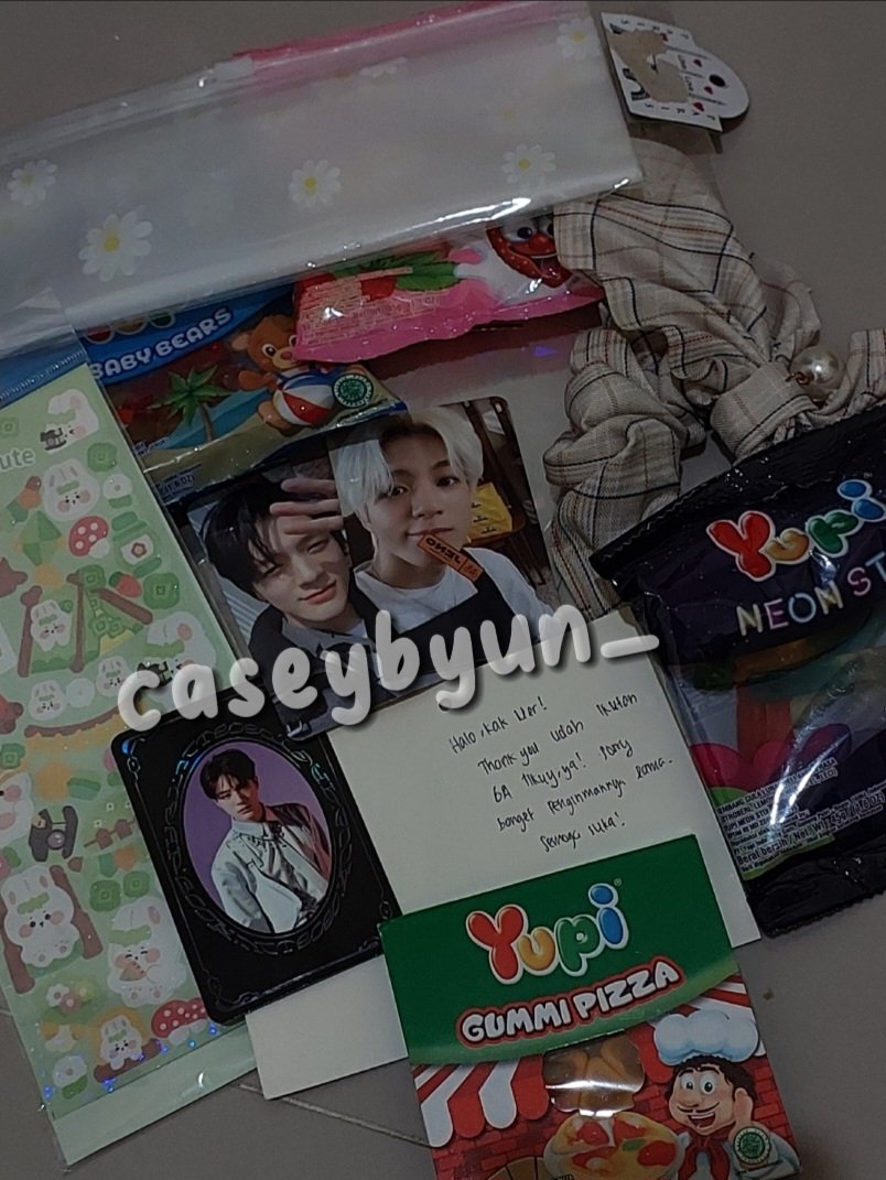 Thankk youuu atas giveaway nya <a href="/jastiptikuy/">TIKUY</a> seneng bgt bisa menang GA pc jeno🥺🥺😍😍 ganteng bgttt pc jeno nyaa akshshsh,freebies nya asli bnyk bgt kakk😭😭😭🥰🥰, semoga kk sehat selalu ,lancar rejekinya dan semoga bnyk yg jastip di kakak aamiin🫶🫶🙇‍♀️💞