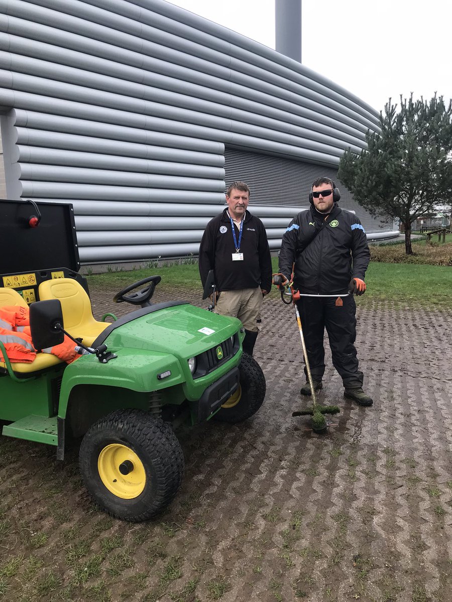 RoyRIgby1's tweet photo. We at Manchester City football club support #Goundsweek we would like to thank everyone for all their hard work to make this happen at all levels &amp; makes-me so proud to be a member of the GMA  The future is looking green as ever well done everyone not for getting the landscaping https://t.co/8BUS6YrxW3