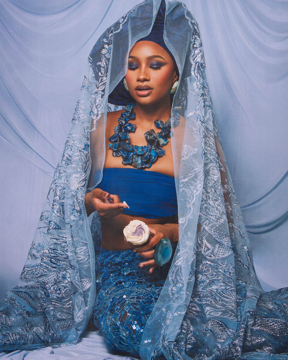 TemiOtedola's tweet photo. birthday b https://t.co/JfYsQwh9Ik