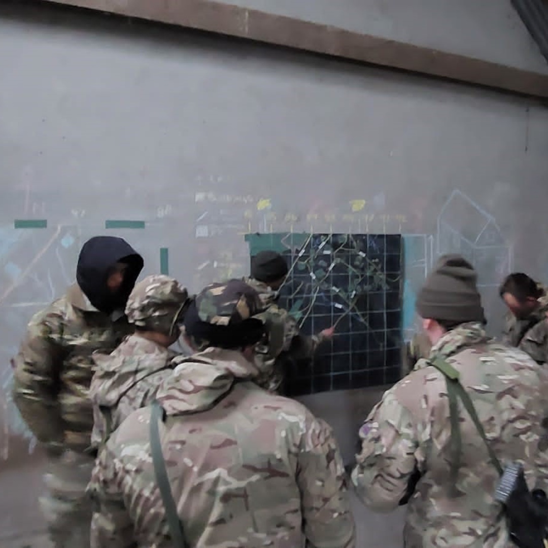 Corps of Royal Engineers (@proud_sappers) on Twitter photo Recently, <a href="/30armdengrsqn/">30 Armd Engr Sqn</a> put their training to the test in a very snowy Brecon, developing soldier skills and competing in their Section Competition. Wonderful work! πͺβοΈ
<a href="/26EngineerRegt/">26 Engineer Regiment</a>
#RoyalEngineers #Engineering #Ubique Recently, <a href="/30armdengrsqn/">30 Armd Engr Sqn</a> put their training to the test in a very snowy Brecon, developing soldier skills and competing in their Section Competition. Wonderful work! πͺβοΈ
<a href="/26EngineerRegt/">26 Engineer Regiment</a>
#RoyalEngineers #Engineering #Ubique