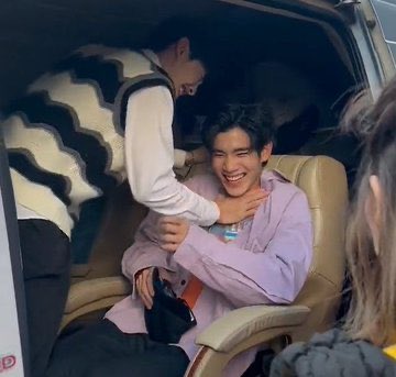 Geminilism's tweet photo. เกิดอะไรขึ้นคะ วันนี้เราเห็นมีมน้องโฟ้ดเยอะมาก 555555555 https://t.co/WTJSY6Ox5R