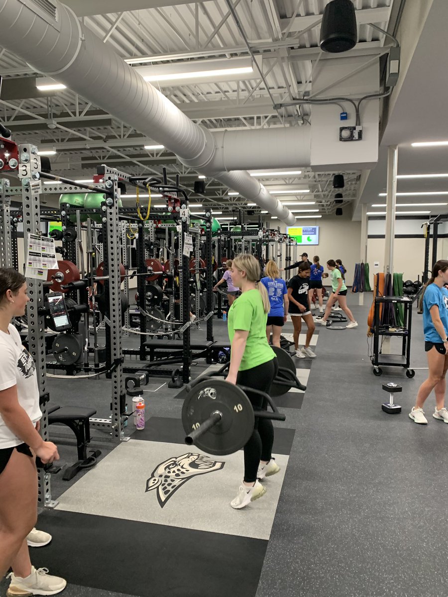 ACHSJagsSoccer's tweet photo. Our leadership group was drawn to the concept of 1% better everyday (#legacy) Our work in the weight room is one of our identified 1%ers. This AM was growth. #tfp https://t.co/PocpvdpkIe