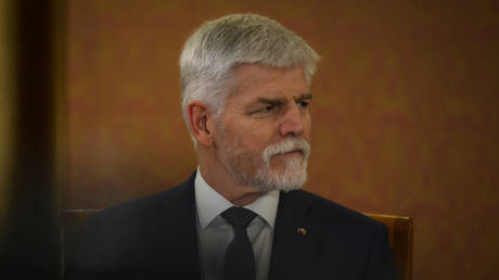 Ukraina hanya miliki satu ksempatan. Kiev mungkin tak dapatkan cukup bantuan asing untuk lanjutkan prtempuran thn depan, kata Presiden Ceko Petr Pavel

Ukraina mnderita khancuran, kolektif Barat pun berlalu dg agenda ptualangan front lain demi prtahankan hegemoni yg sdang runtuh.