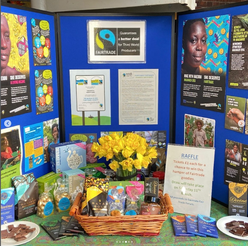 SwanseaSWell's tweet photo. Brilliant Fairtrade Fortnight on both campuses. 

Please take a look at some of the images we captured of the great fairtrade fortnight. 🎉💚🌍

https://t.co/WhU4LJzrU7

#Bikeride #FairtradeFootball #Costoflivingbreakfast #Craftsessions https://t.co/1QBR9samKe
