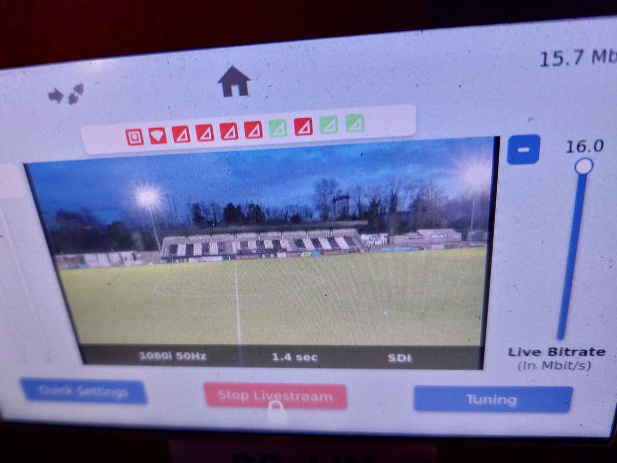 MobileViewpoint's tweet photo. How to bring #football with live commentary on @btsportfootball? @Bkasparas shows how it's done. With a #MobileViewpoint #bondedcellular encoder. 🙌 🎥 📡
#sportsbroadcast #liveTV #broadcast #behindthescenes #TVlife #TVcrew #sportsproduction #WMTlive #OneManBand https://t.co/xyLoSpMbIy