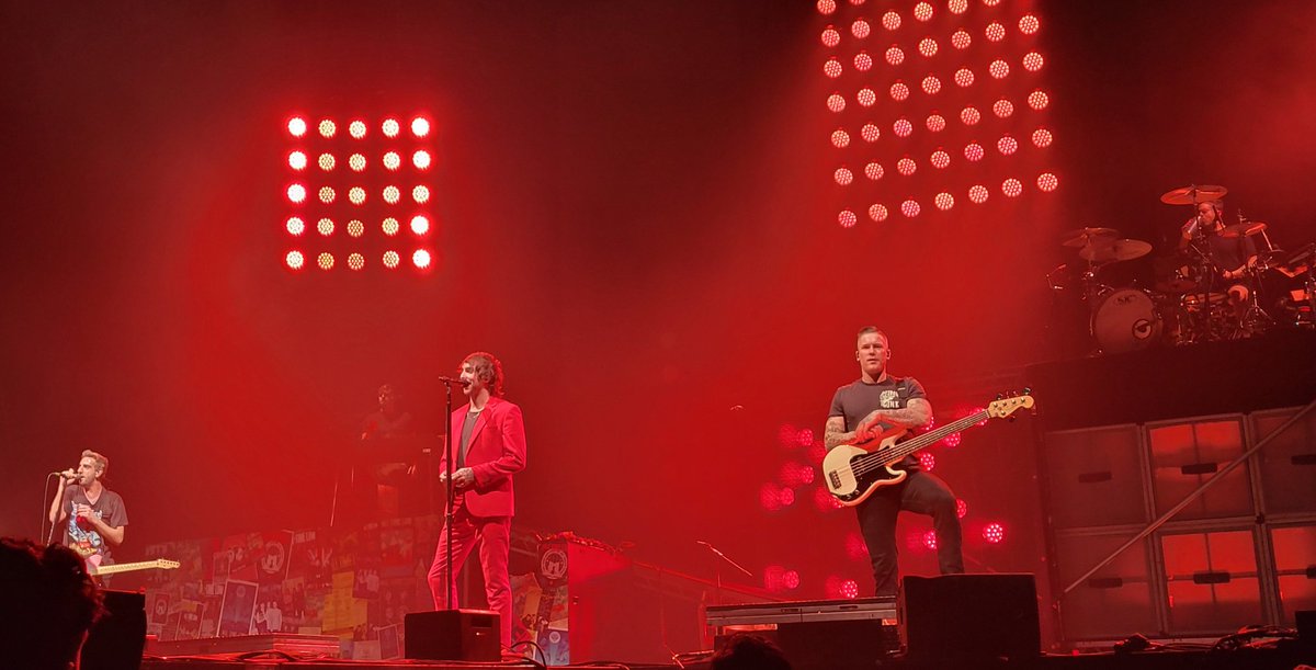 Another <a href="/AllTimeLow/">All Time Low</a> tour in the memory book! So much fun to travel and catch up with friends and family along the way.
Shoutout to Dawn <a href="/ATLFutureHearts/">ATL Future Hearts Club</a> and <a href="/scratchcardphil/">Lord Phil Gornell</a> 
You are amazing 💙
Great to see everyone again
<a href="/JackBarakat/">Jack from MySpace</a> <a href="/AlexGaskarth/">Alex Gaskarth</a> <a href="/zackalltimelow/">Zachary Merrick</a> <a href="/riandawson/">Rian Dawson</a>