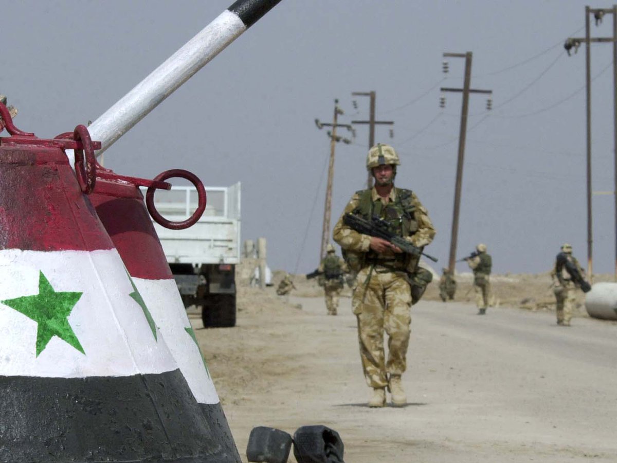 RoyalMarines's tweet image. Twenty years after they stormed the sands of Iraq, #RoyalMarines can formally add another illustrious date to their history.

His Majesty the King has been informed of the eleventh ‘memorable date’ – the Assault on the Al-Faw Peninsula, March 20 2003.

➡️ow.ly/iLKm50Nmtfk