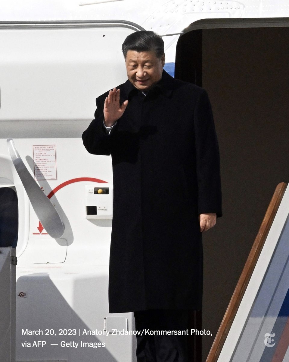 nytimes's tweet photo. Xi Jinping, China’s leader, arrived in Russia to meet with President Vladimir Putin. Xi’s visit, the first since Russia’s invasion of Ukraine, will highlight the nations’ close ties and will be closely watched by Kyiv and its Western allies.
https://t.co/AmOY2dvole https://t.co/ZoEAzjxp38