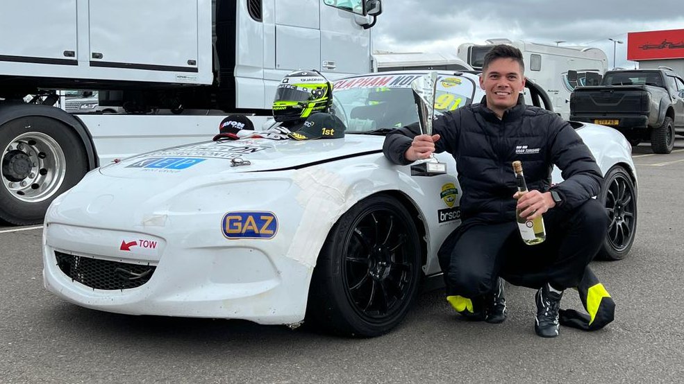 Steve Alvarez Brown tweet media