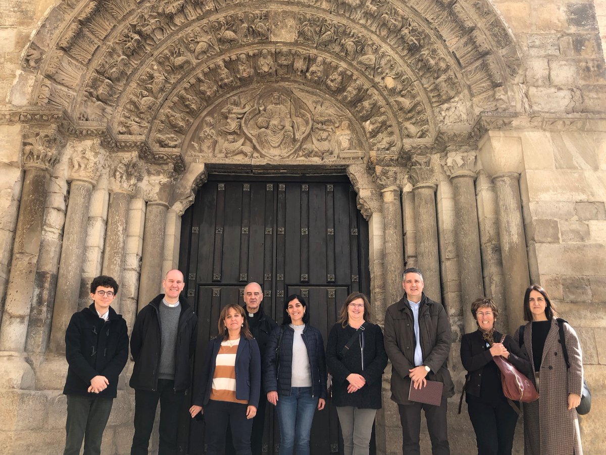 noticiasgob_na's tweet photo. Cultura presenta el resultado de los estudios para la restauración de la portada de la iglesia de la Magdalena de Tudela y compromete su parte de la financiación @cultura_na 
https://t.co/wfv2Kg3Am0 https://t.co/qltmGFpxZT