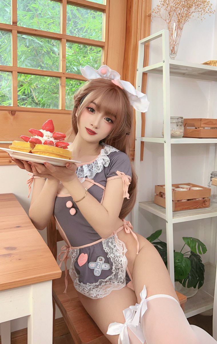 喜欢吃甜甜的草莓蛋糕吗？ https://t.co/jJwoTynbku