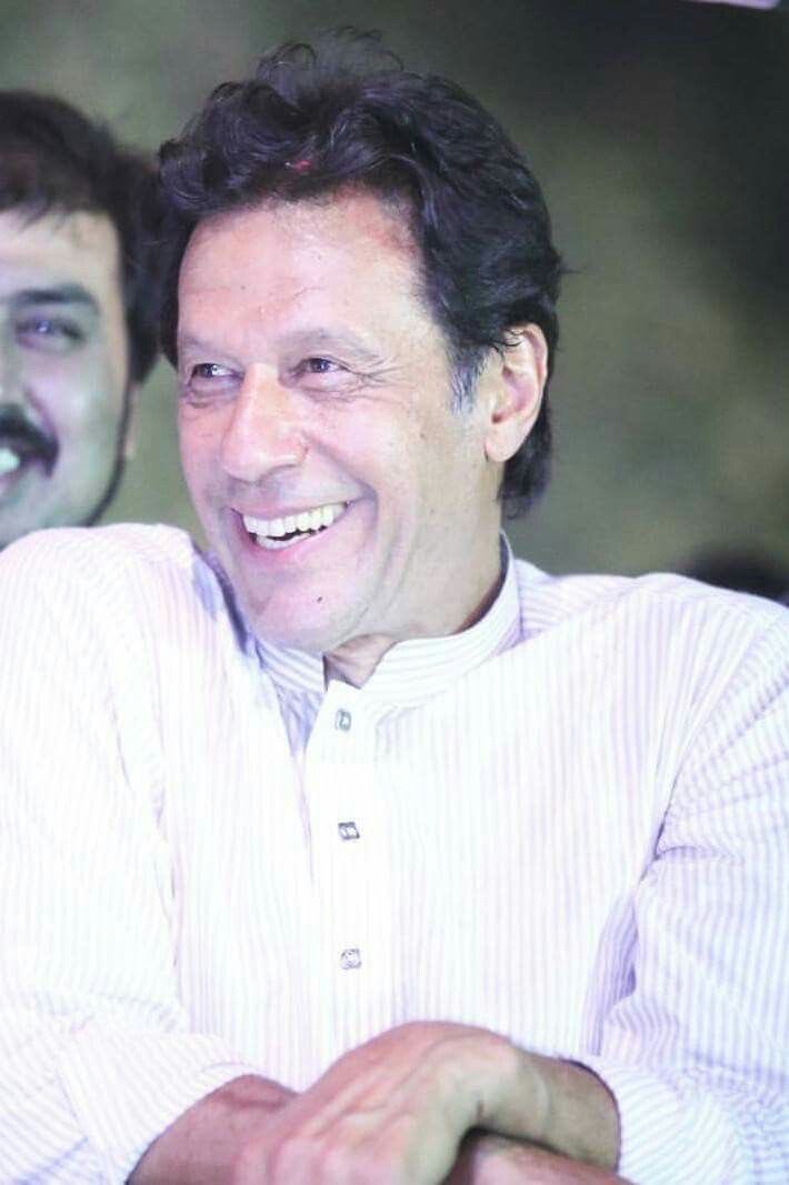 ImranRiazKhan's tweet photo. Ex PM Pakistan Imran Khan now facing 100 cases on him. He is an ex cricket Captain and made this century after regime change operation in Pakistan. https://t.co/deZYSUgqSn