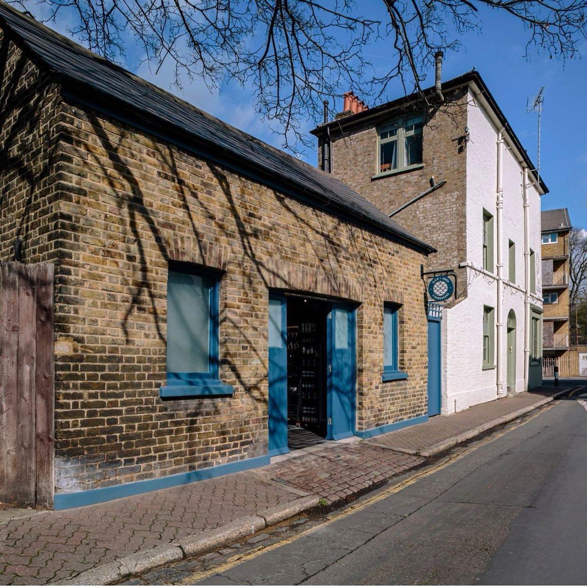 Ellis and Jones Fishmongers tweet media