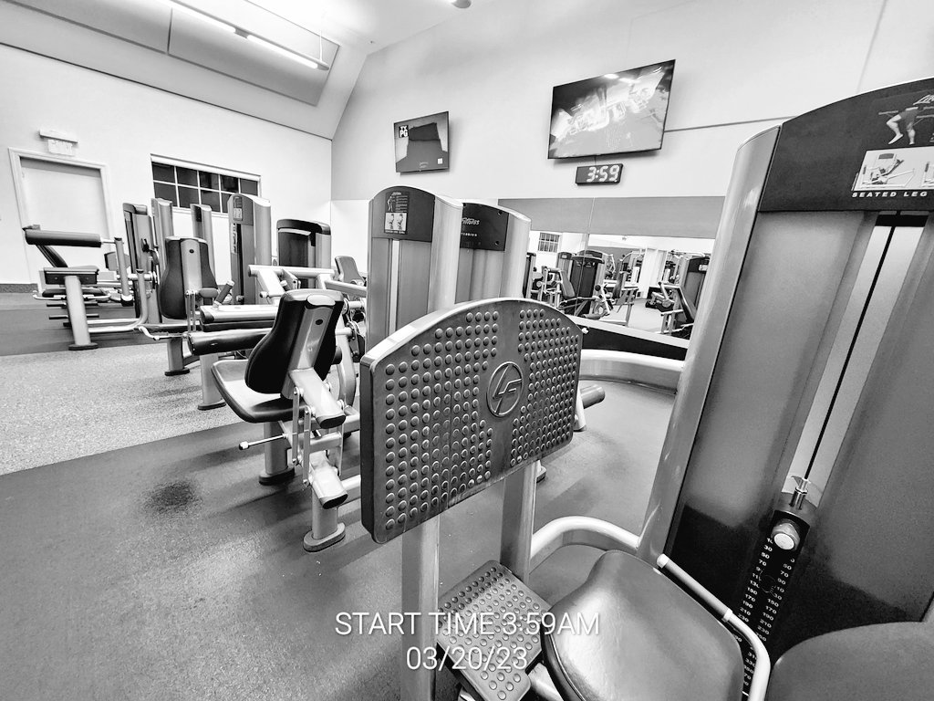 christalthegr8's tweet image. ✅️Legs ✅️3k

So fkn tired this morning. Almost skipped, but got it done anyway. 😵‍💫 #doitanyway #getafterit #4amclub #mentalhealth #accountability #stayhard #disciplineequalsfreedom #runnershigh