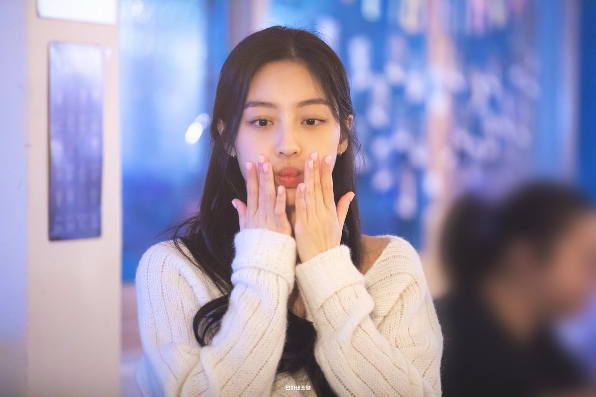 minahlight's tweet photo. 230319 
#강민아 @minah320 ♥ https://t.co/9XK0oP8W1W