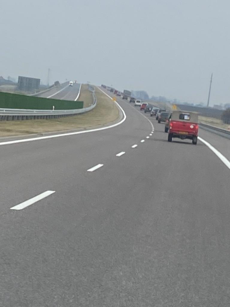 PICK-UPS FOR PEACE tweet media