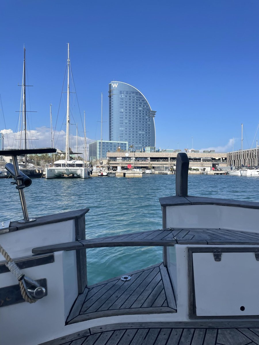 skipperinad's tweet photo. https://t.co/lsbjvJ9UlN did a nice #blueexperiencesbcn : #skyline #charter #barcelone with our classic #yacht #menorquin . We navigated in front the #skyline #BCN , to stop in Barceloneta’s beach and finished in the @MarinaVelaBCN . Good adventures  by https://t.co/HDnr6awn7O https://t.co/sBB9FKbhCB