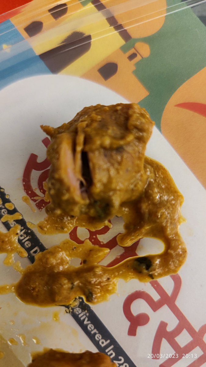 digitalrockstr's tweet photo. @BOX8_in Order Number PFRU6W

We are vegetarians! And this is what was delivered to us! Chicken!
You think this kind of service is a joke! To top it off, Out of total bill of 379, you are giving 100 credits back!
How and why do you think I am going to order from you again! 

1/2 https://t.co/0mIO4Sdm8O