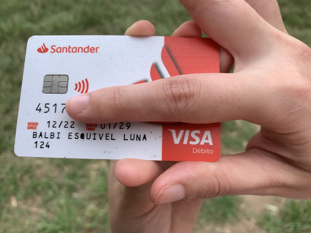 Encontré esta tarjeta en ciudad universitaria al lado del pabellón Brujas y la laguna de los patos!!! <a href="/VivireNuevaCba/">VivirenNuevaCórdoba®</a>