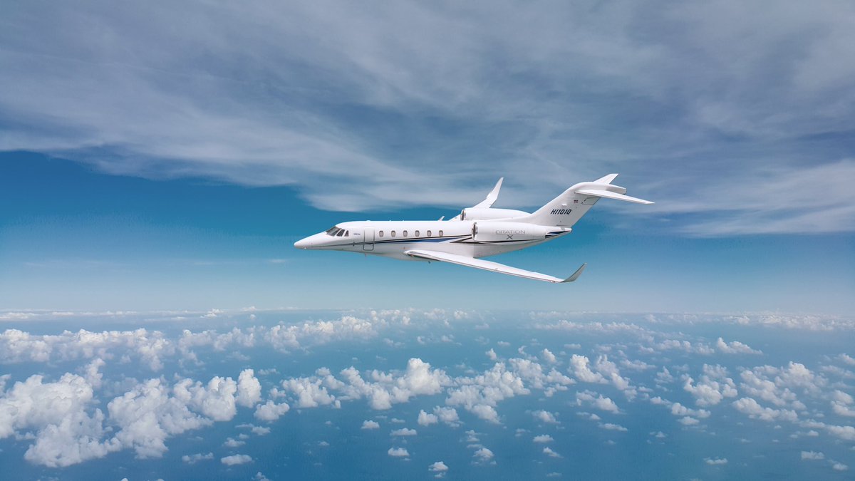 Helidosa's tweet photo. Monday Blues 
#PrivateJet #PrivateHelicopter #Helidosa #HelidosaAviationGroup https://t.co/oudXTKO1PD