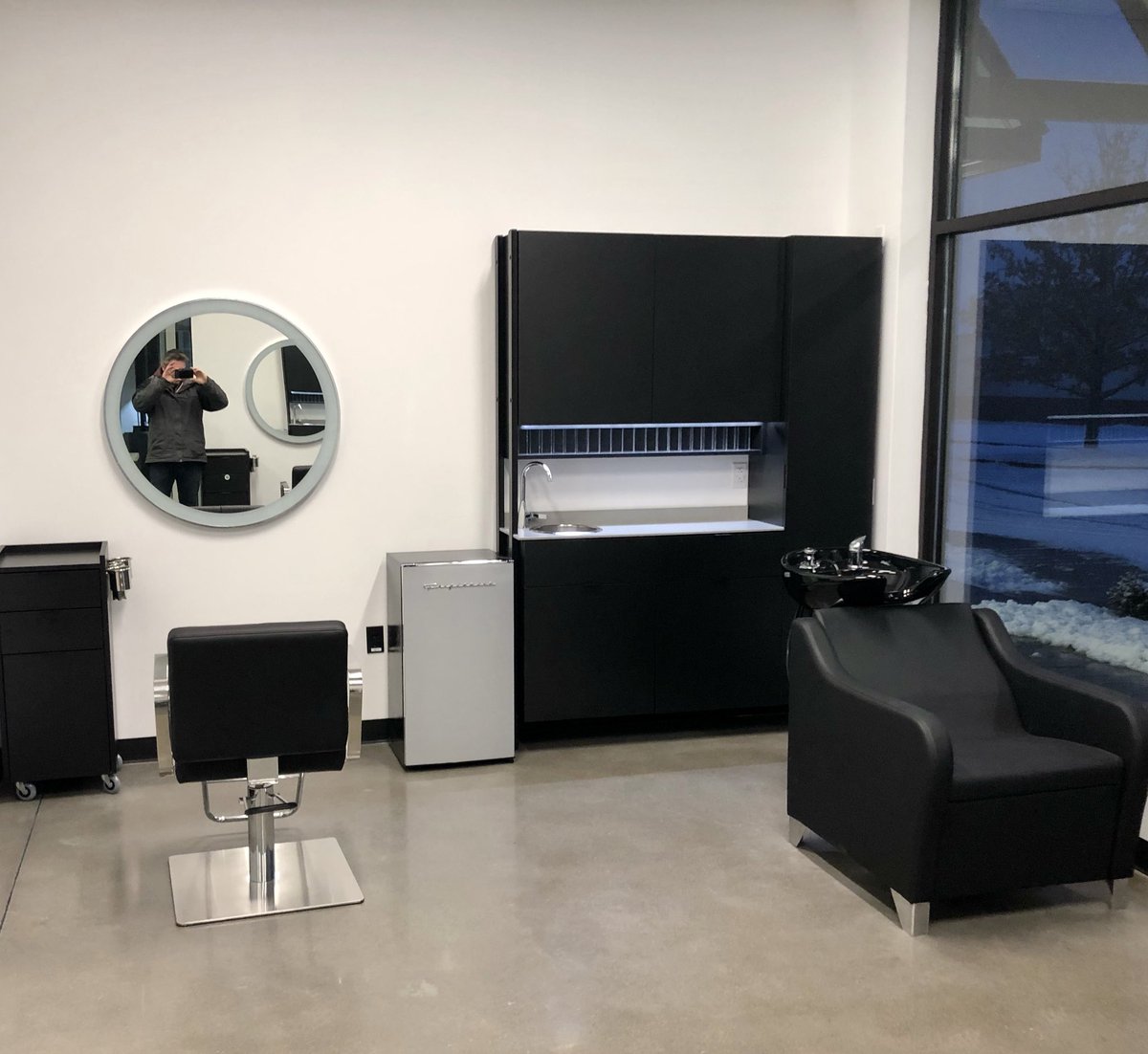 lionworksdesign's tweet photo. Recent #millwork #installation in Cranberry Township, PA. This is 17 suite style salon studios. #salon #salonequipment #millwork #millworkinstallation #salondesign #salondecor #interiordesign #cabinets #cabinetinstallation #NJ #lionworks #lionworksdesigns https://t.co/snW8QpjLcj