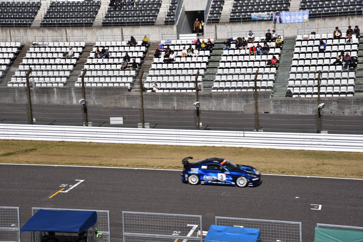 fxsb131endless's tweet photo. 今回のプチらいきゃん応援✨📣✨
& 2023プロトタイプ横断幕と3号車GR86👍✨
#緒方来夏 #らいきゃん
#エンドレス #ENDESS https://t.co/I0RIo93k14