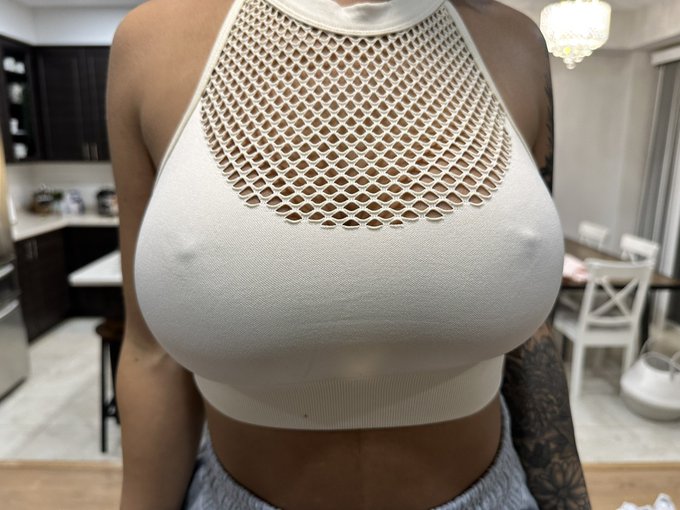 Hopefully I turn a few heads at the gym in this. https://t.co/FukpCMXq6y