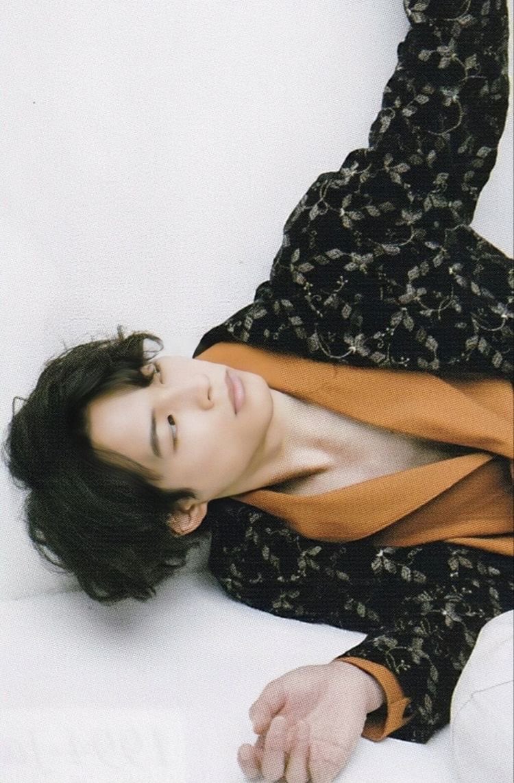 hokutoast's tweet photo. good morning 🖤🌥️ https://t.co/tp2F7sFLGi