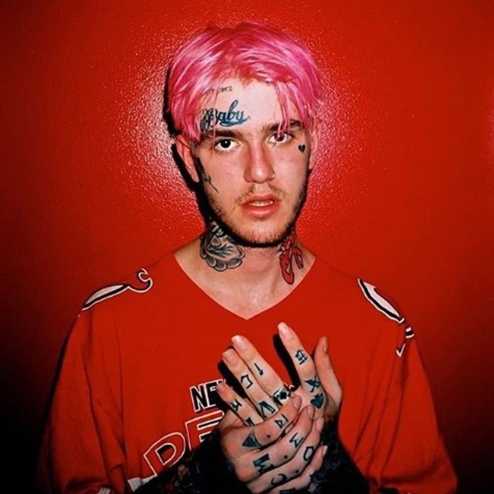 7skyvitu's tweet photo. Hellboy baby I stand out https://t.co/R6fUTzzsWp