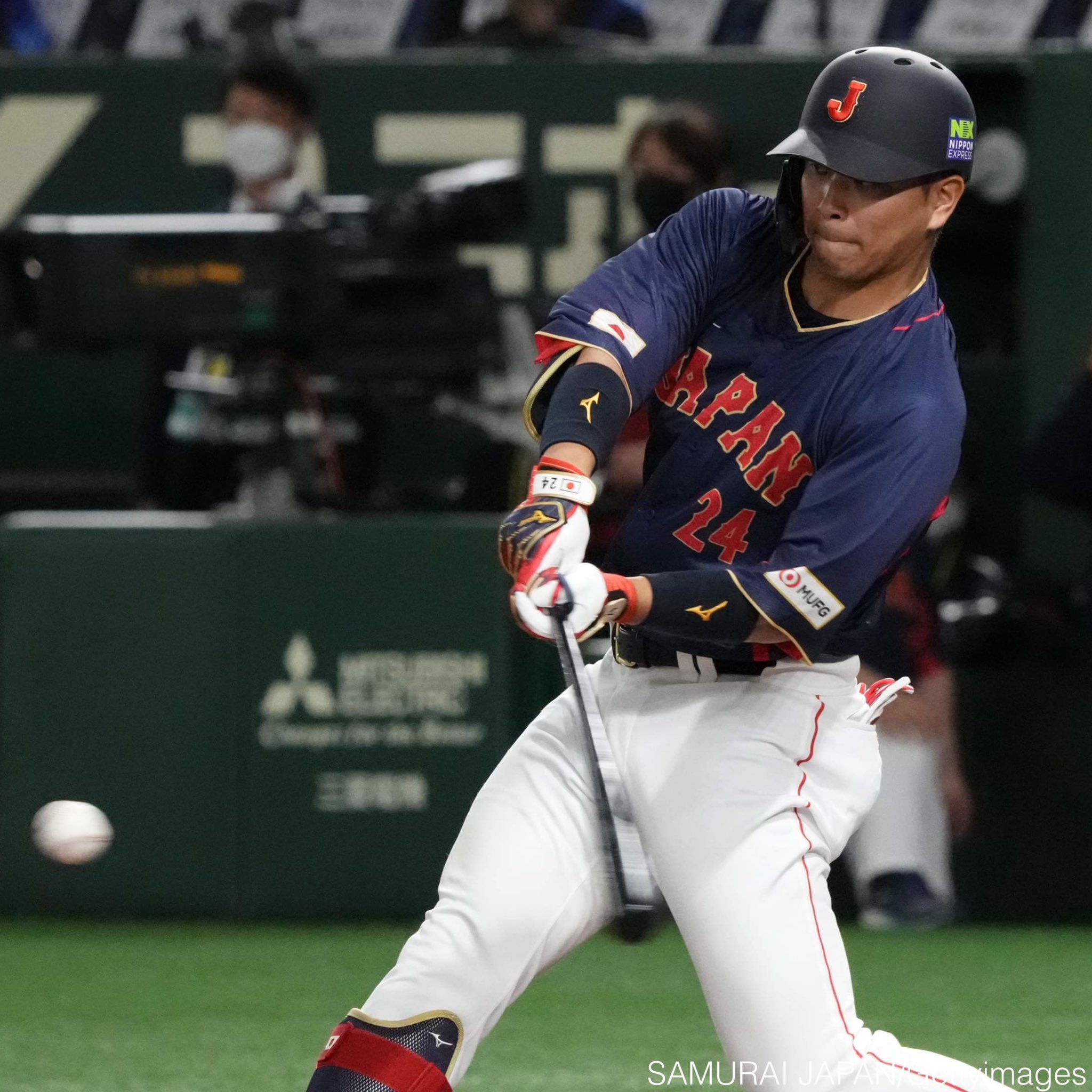 侍ジャパン】大城卓三が5試合7打席目で初安打 代打で中前へ