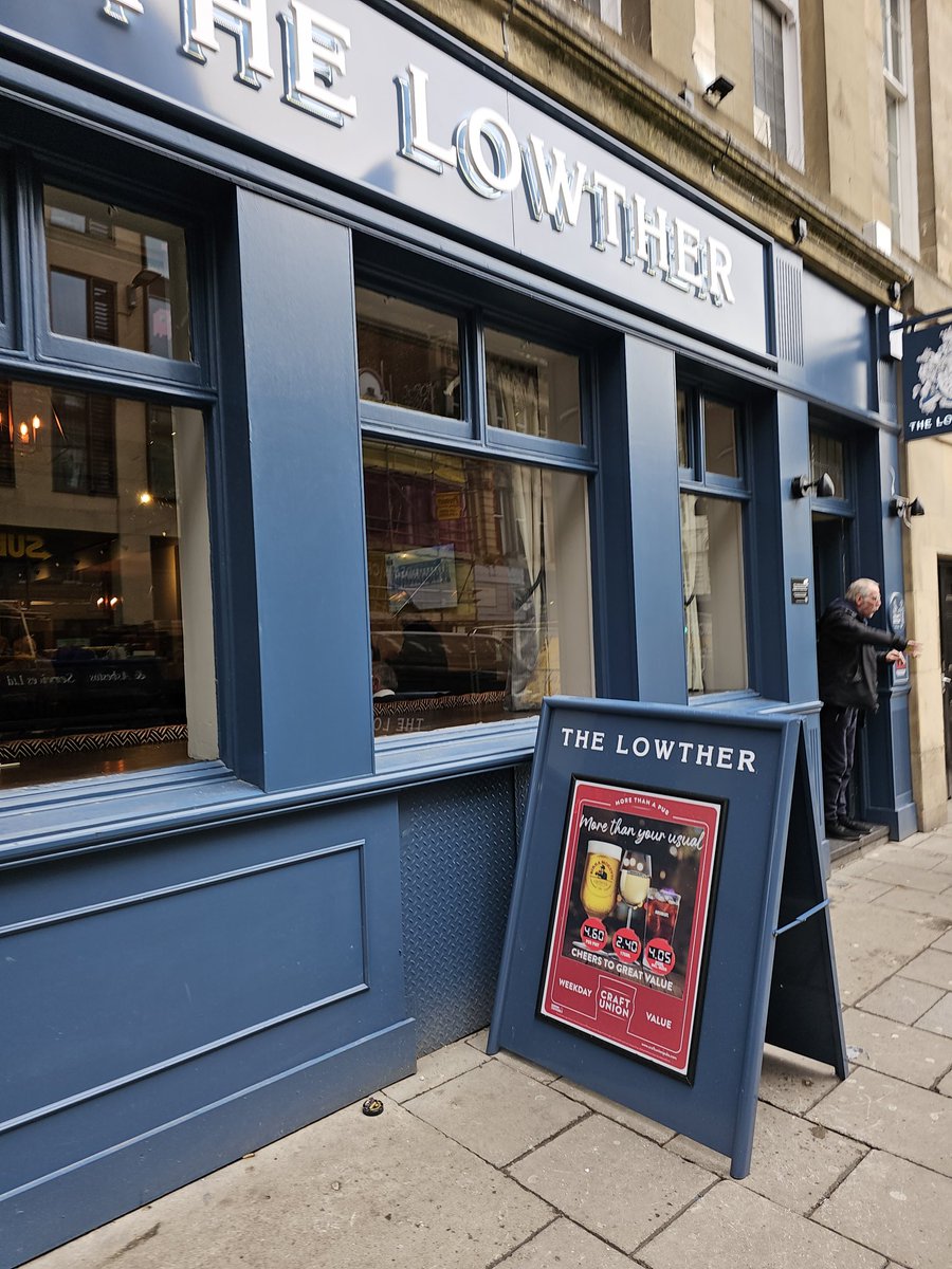 NEWCASTLECITYU1's tweet photo. Welcome to bar 235 new on the list. The Lowther. Its bloody 3.15 a pint of Carling and a buy 6 pints get the 7th free. It has a very horse racing and sports feel like the area its in. Clearly got lazy on the photo side #allthebars #nufc #Gatesheadfc #follow4follow #ncl https://t.co/152hAKgxgW