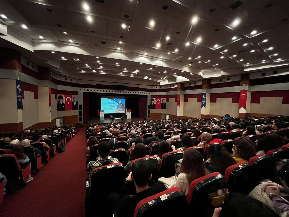 İstanbul Öğretmen Akademileri Aday Öğretmen Akademisi Eğitimleri kapsamında Prof. Dr. Nevzat TARHAN ile “Deprem Travmasına Farklı Bir Bakış” eğitimini gerçekleştirdik. 

<a href="/memleventyazici/">Levent Yazıcı</a> 
<a href="/istanbulilmem/">İstanbul İl Millî Eğitim Müdürlüğü</a> 
<a href="/AhmetBrlkkara1/">Ahmet BÜRLÜKKARA</a>
