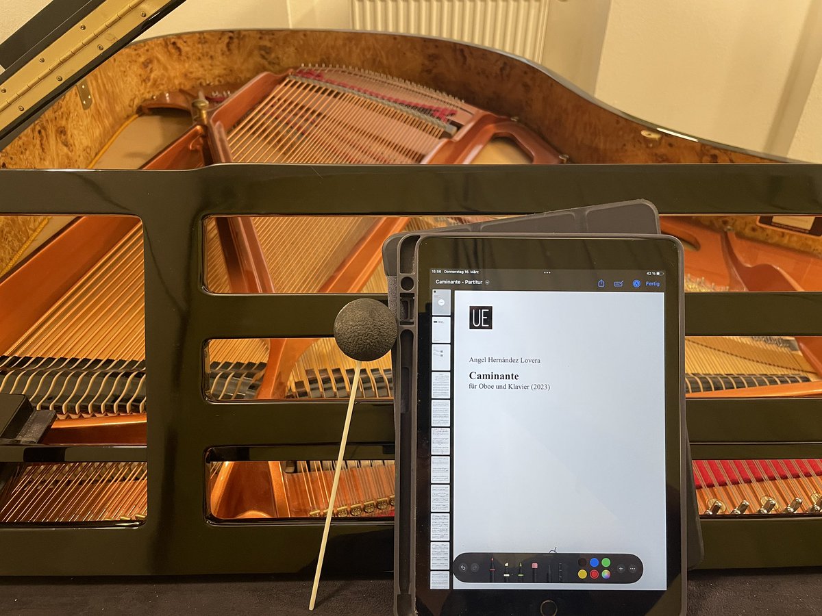 I have returned to Twitter, after a long time. My first twitter is to present my new piece, Caminante (walker). At the end of the day, we are all walkers, some people make the paths, other people prefer to take safe paths.  
what do you prefer?
<a href="/scodomusic/">scodo</a> #musik #composer