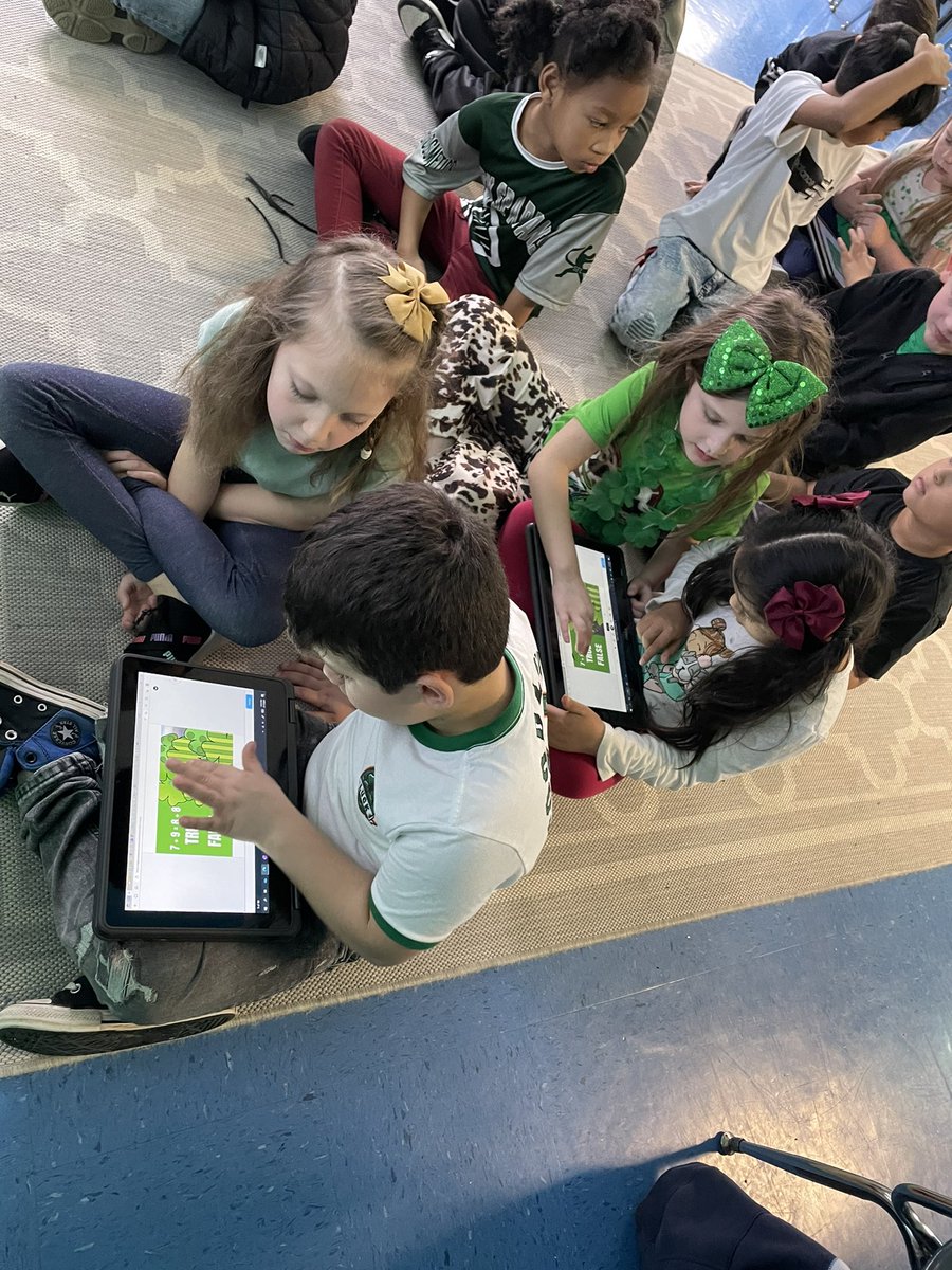 mrshaleywade's tweet photo. We tried out @nearpod in pairs for our math review! The kids loved it. #missingaddend #balancedequations #huskyexcellence https://t.co/MaJFFPqtQY