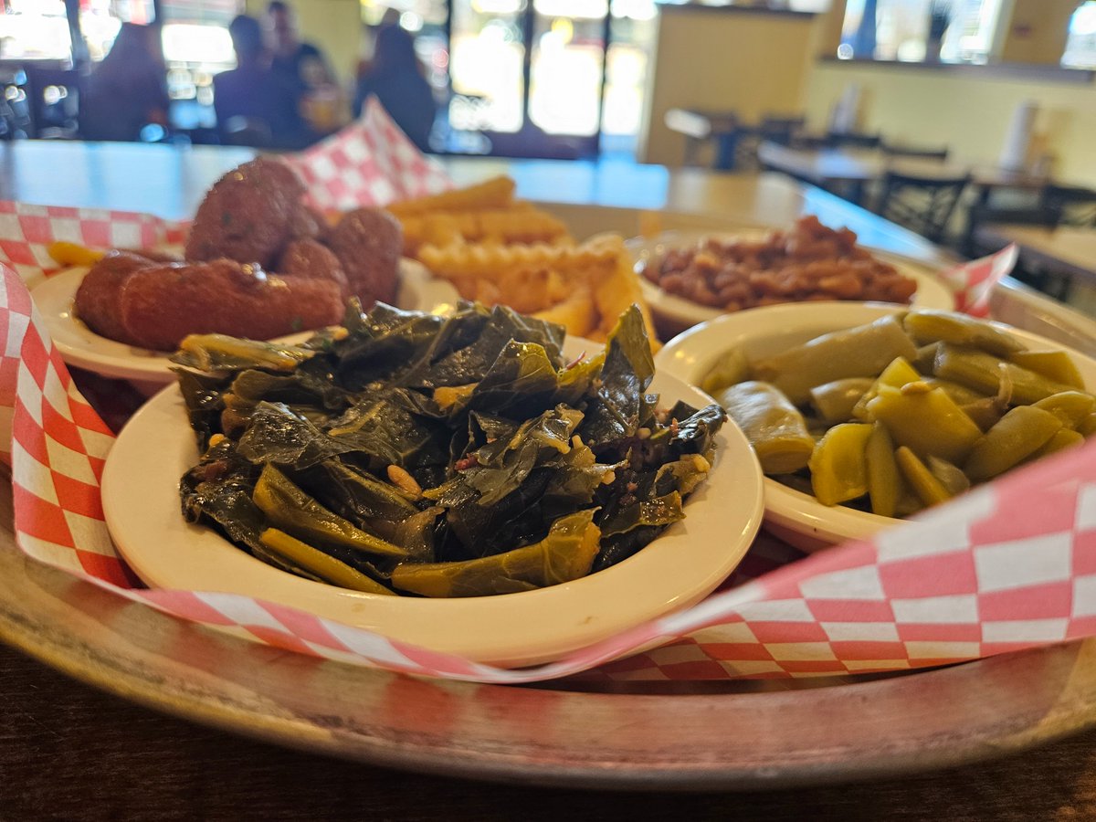 The sides are where it's at at Flavorshack Hot Chicken &amp; Ribs 😋