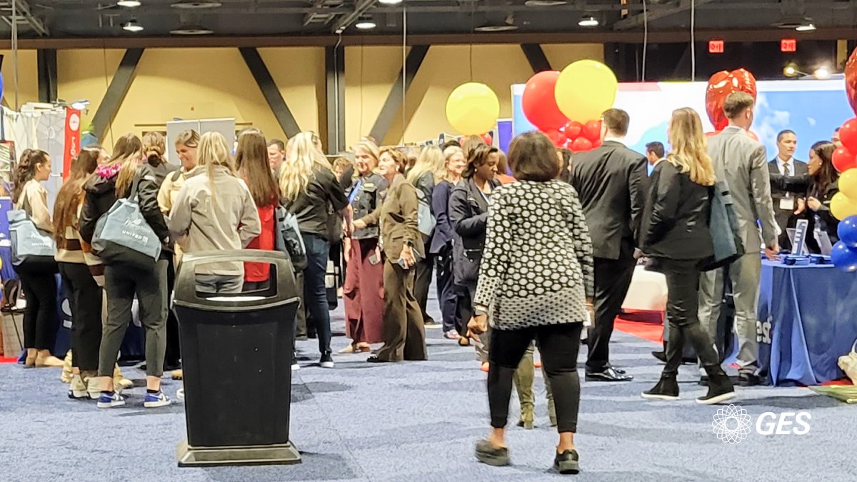 GESGlobal's tweet photo. We flew into the International @WomenInAviation Conference at @LBConventionCtr! ✈ 

@GES_EMEA I @GESMiddleEast I @GES_Canada 

#WAI2023 #visitlongbeach #conventioncenters #exhibitions #tradeshows #growtogether 

https://t.co/A7Edhjznhg https://t.co/dR4b6VotYH