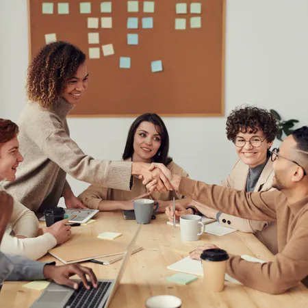 Have you ever wondered what it would look like when two organizations, each using a different scaling framework for their #AgileOrganization, come together for a shared purpose? Click to continue reading the latest blog post by @DianeHLeonard. buff.ly/3TloKTH