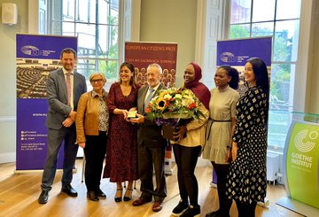 pjoriordan's tweet photo. Who should follow in the footsteps of last year's Irish 🇮🇪 winners of the European Citizen's Prize 🇪🇺
@JigsawYMH and @NascIreland ? 

Reward deserving projects in your community by simply nominating them for the European Citizen’s Prize 2023 by 31/03 → https://t.co/tk7bhOD1oP https://t.co/uH5ES19IQZ