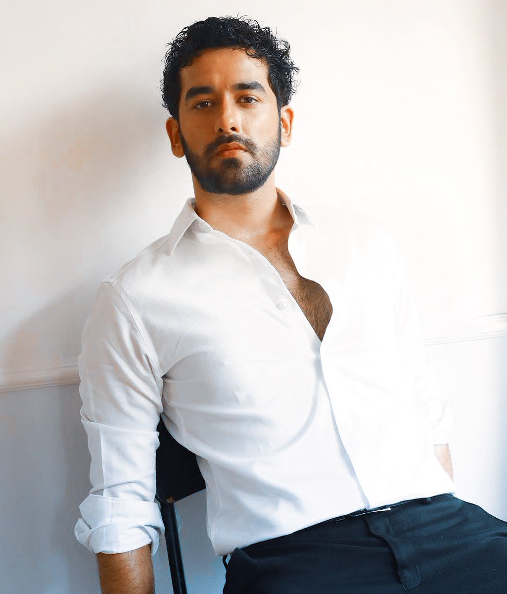 Ridzupie's tweet image. Mummy don&apos;t know daddy&apos;s getting hot
At the body shop, doing something unholy 🥵🥵🥵

#VishalVashishtha