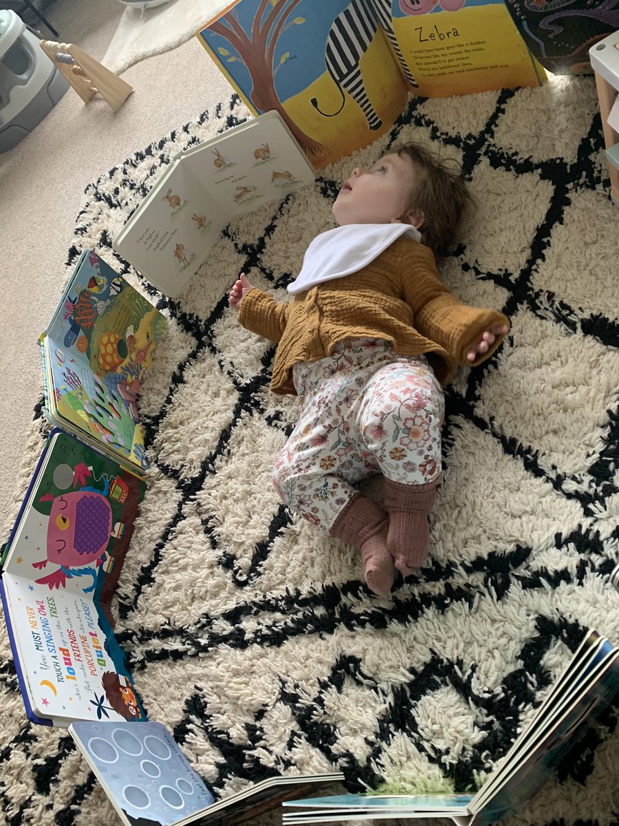 JadeGodfrey2's tweet photo. Sharing books with my five month old. Lots of fun looking at pictures, having cuddles and reading stories. #readingforpleasure #bookcircle #welovebooks https://t.co/93f3MZBKS9