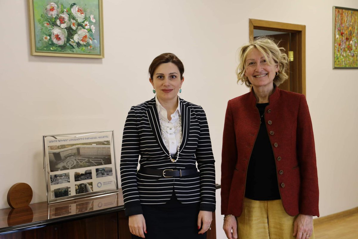 🤝An experienced French Medical Doctor Laurence Terzan has joined our team as an advisor with the support of the Embassy of France in Armenia 🇦🇲🇫🇷
She will participate to the reform and improvement of the Armenian health system, establishment of health insurance. 
<a href="/AmbaFR_Armenie/">France en Arménie 🇫🇷🇪🇺</a>