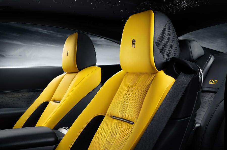 Rolls-Royce has revealed the Wraith Black Arrow - the final ever V12 coupé to be produced by Goodwood 🔥 What do you think? bddy.me/3ZRSZUJ