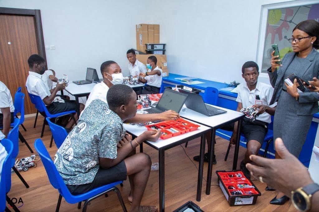 BoatengPrisca1's tweet photo. Louisa Atta -Agyemang writes ,The direction and vision of Ghana towards Education under the leadership of His Excellency Nana Addo Dankwa Akufo-Addo is one that is worth emulating by other African Countries https://t.co/0GLmDqMjbZ