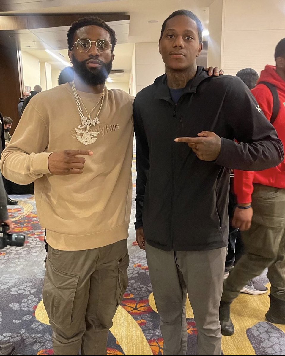TweezyBoxing's tweet photo. Boots Ennis and Travon Marshall🔥🥊 #boxing https://t.co/UnqRs6WSLg