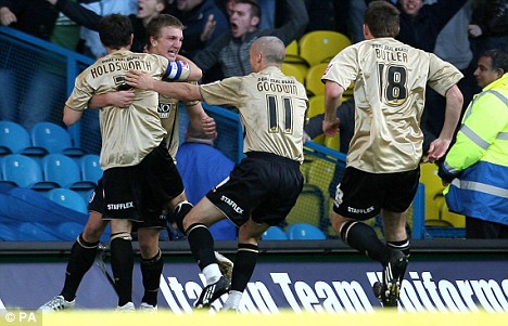 Golcar United A.F.C tweet media