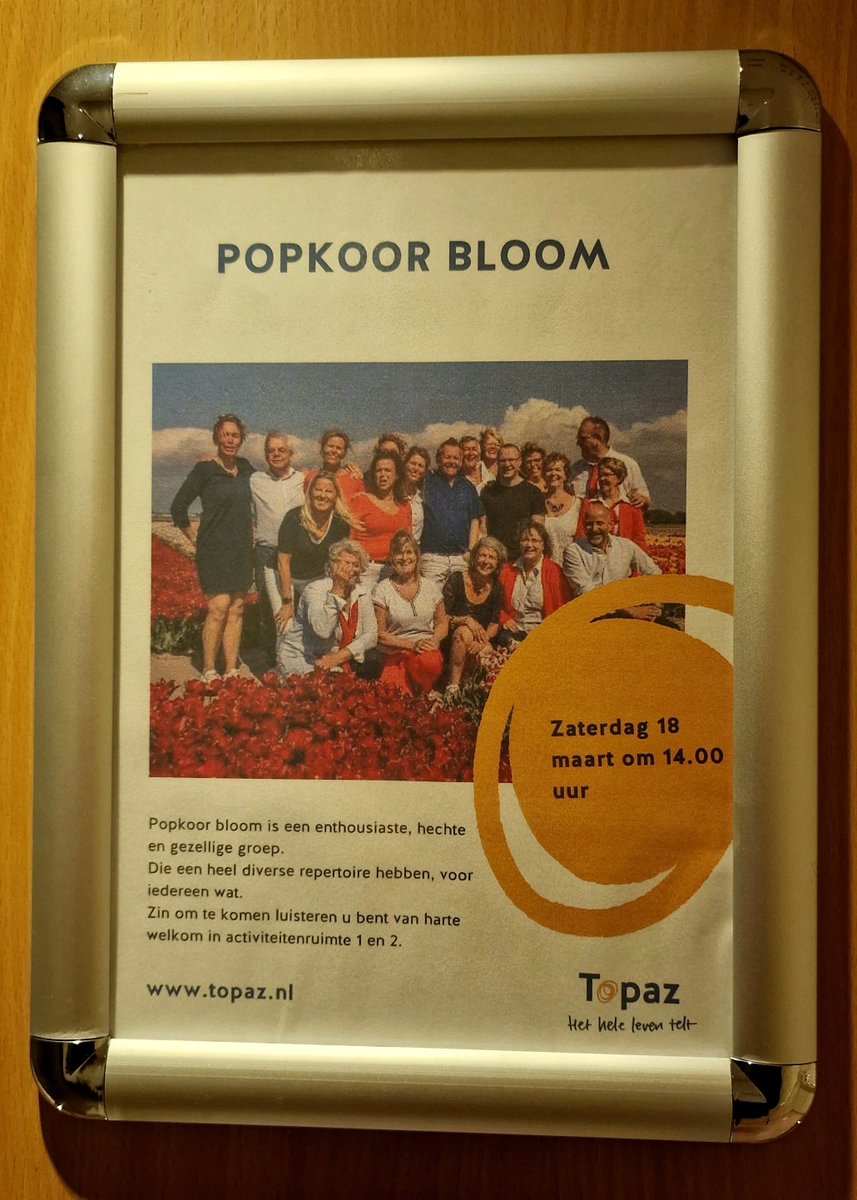 PopkoorBloom3's tweet photo. OPTREDEN OVERDUIN KATWIJK 

Op zaterdag 18 maart trad Popkoor Bloom in Katwijk op bij Verpleeghuis Topaz Overduin. 

Een volle zaal, enthousiast publiek midden in het duin van Katwijk. De zon scheen zowel buiten als binnen. Wat een heerlijk optreden. ❤️🎶

https://t.co/r5lEQgcGJn https://t.co/EiN3iyL6pO