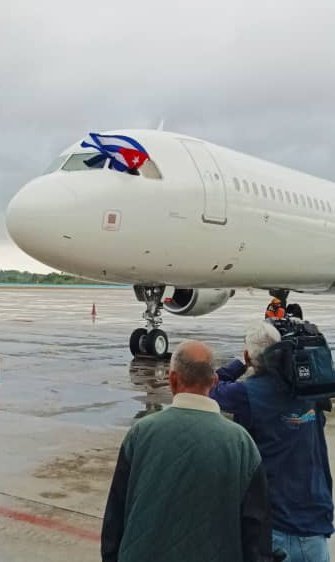 🇨🇺| El #TeamAsere ya está en la Patria. ¡Bienvenidos, muchachos! ❤