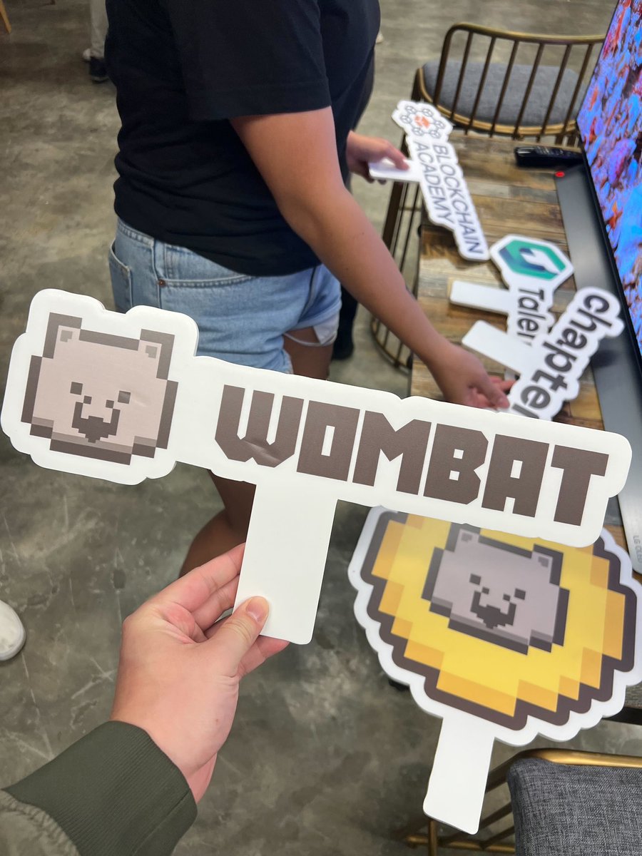 WombatExchange's tweet photo. What an amazing night! ❤️ Thank you @ChapterX_world for hosting the event. 

Glad to meet @alvin_kan from
@BNBCHAIN, @Talentre_ and @SharkyFi and all the web3 friends that showed up! #web3 https://t.co/y1S45wPbsF