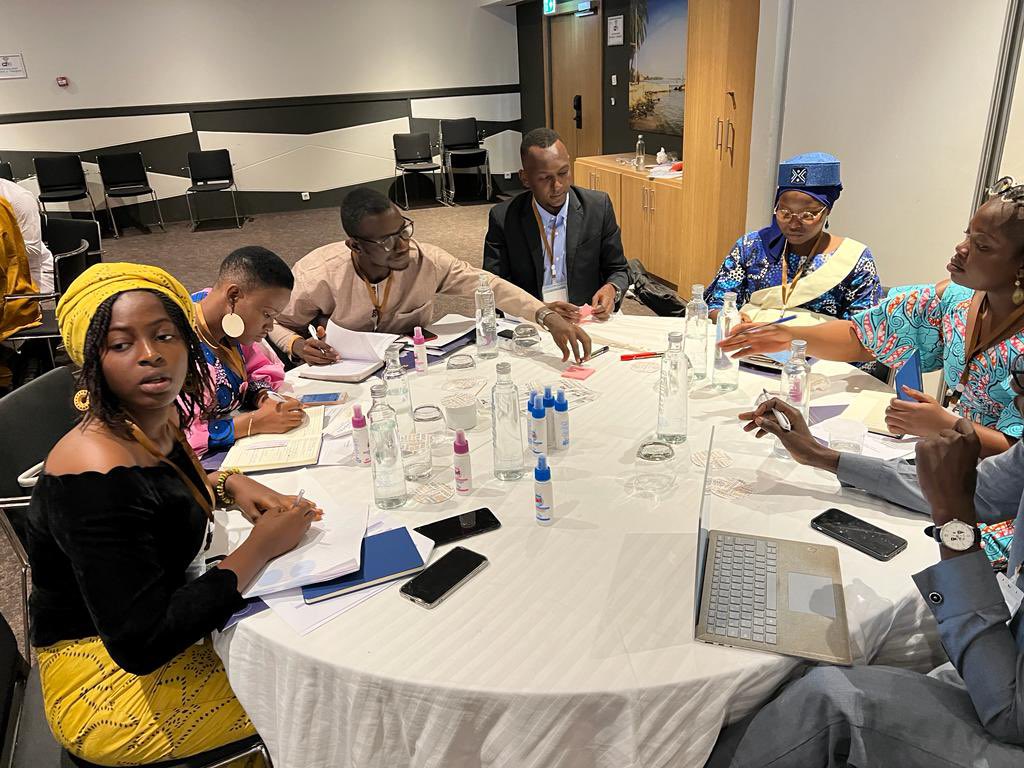 manou_saadou's tweet photo. Du 20 au 22 Mars à Dakar je participe  à la 3 eme édition du dialogue régional des jeunes du PO sous le thème : jeunes repensons les DSSRAJ dans les pays du PO 
#JeunesPO
#POYouthDialogue #majmali https://t.co/fMPQ45iXWN
